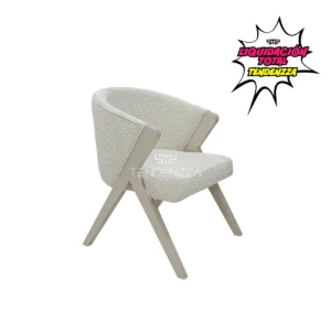 Silla Auxiliar Equix, una silla auxiliar para sala, fabricada en madera cedro 100% natural y tapizada en tela tipo ovejero color crudo, patas pintadas en poliuretano color sand. Sillas auxiliares en Bucaramanga, Sillas auxiliares modernas. Muebles en oferta en Bucaramanga