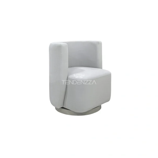 Costado derecho de la Silla Auxiliar Cassini, silla auxiliar para sala con base giratoria, fabricada en madera cedro 100% natural y tapizada en tela repelente a líquidos color crema. Silla Auxiliar gris, Sillas auxiliares en Bucaramanga, Sillas auxiliares modernas. Muebles en oferta en Bucaramanga