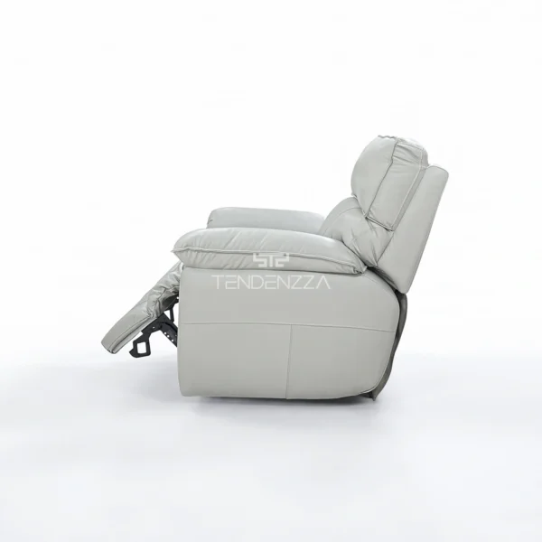 Descansa pies de la Silla Reclinable Tendenzza eléctrica en Cuero natural color gris, con herraje Zero Gravity. Sillón Reclinable eléctrico, Silla Reclinable en Cuero, Silla Reclinable en Bucaramanga, Silla Reclinable 1 puesto